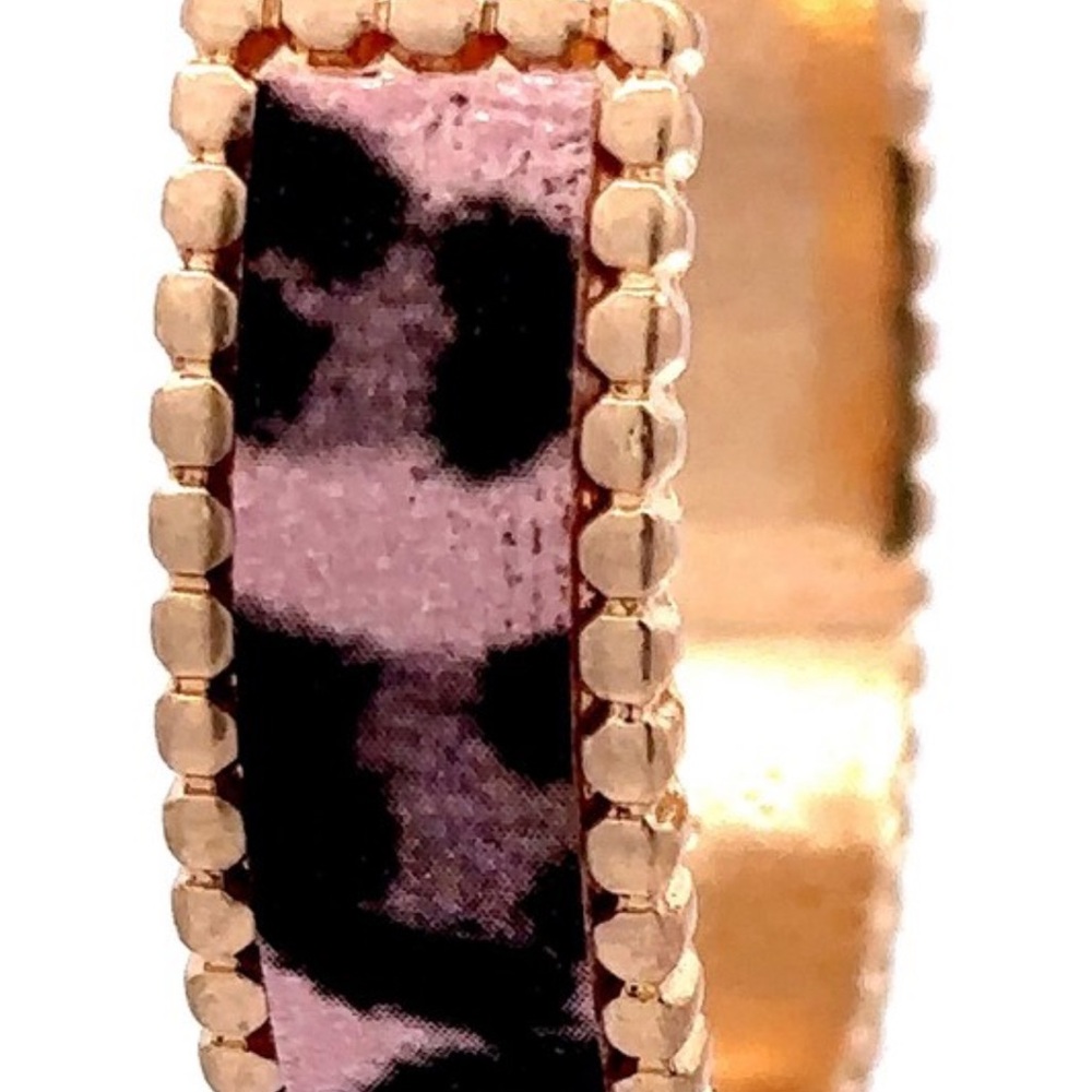 NWT! Leopard Print Pink Gold Textured Hoop Earrings - Picture 3 of 6